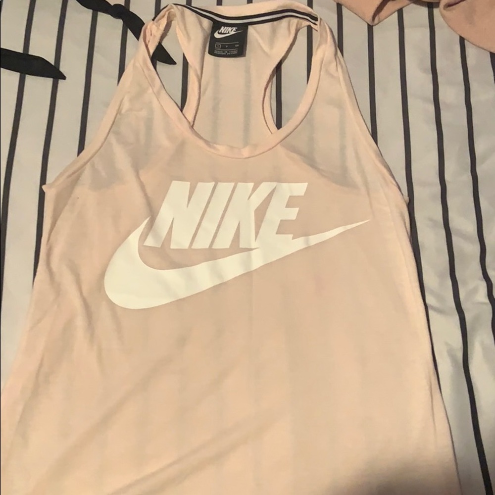 nike workout tank